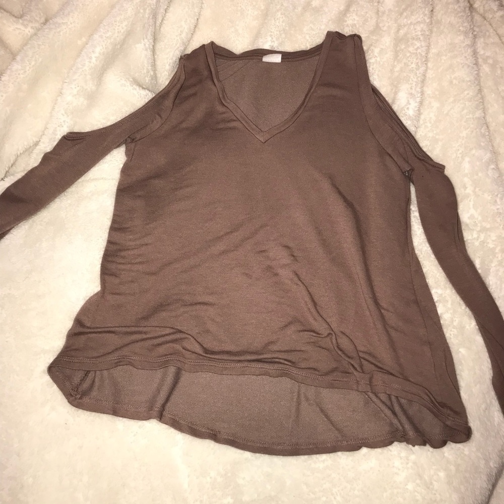 Off the shoulder long sleeve